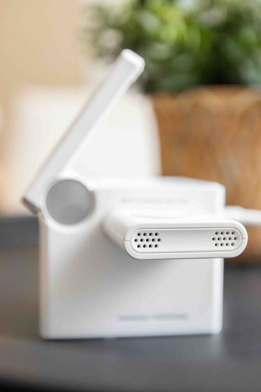 Cubenest 3v1 Bezdrôtová magnetická nabíjačka E311