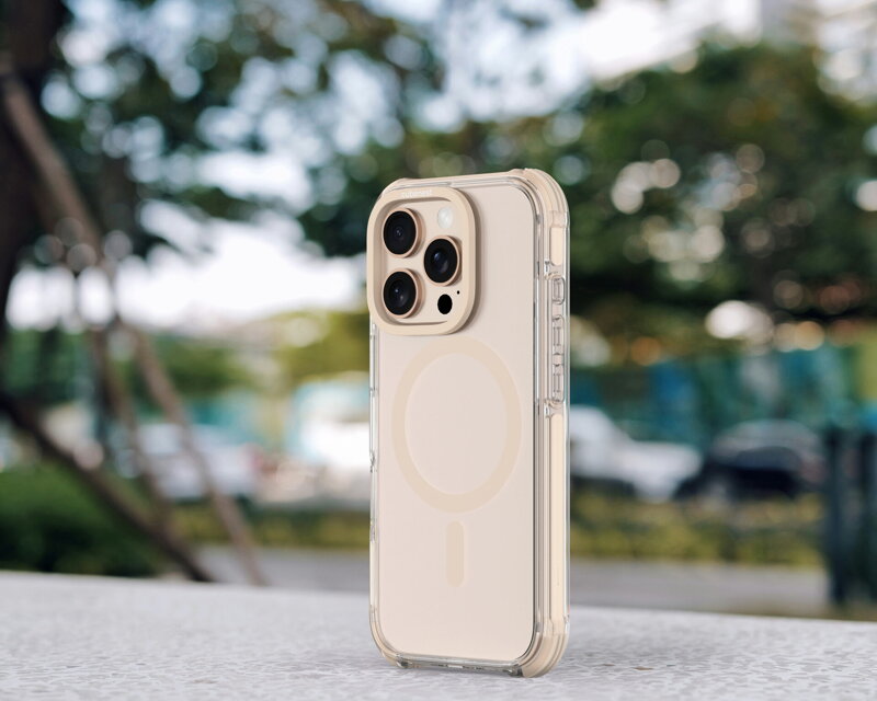 Cubenest Kryt na iPhone 16 Pro MagPro Strong Guard zlatý