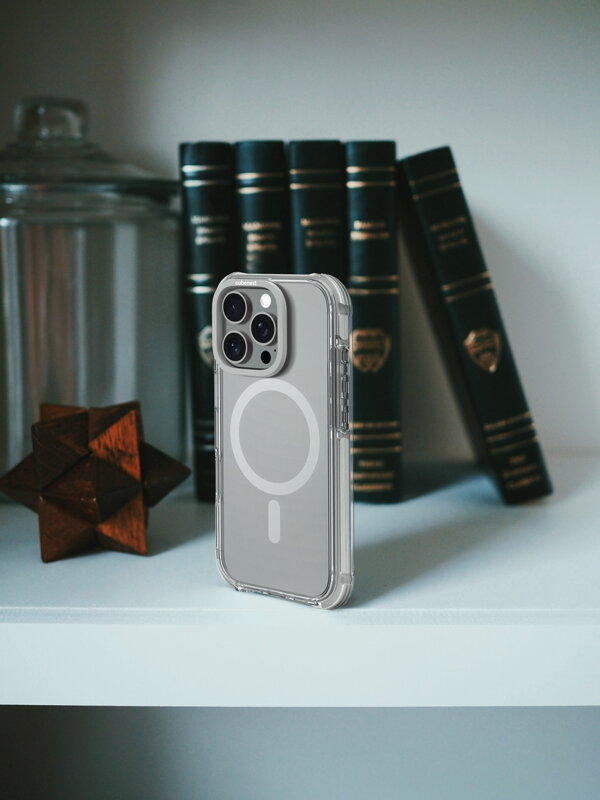 Cubenest Kryt na iPhone 16 Pro MagPro Strong Guard titánový