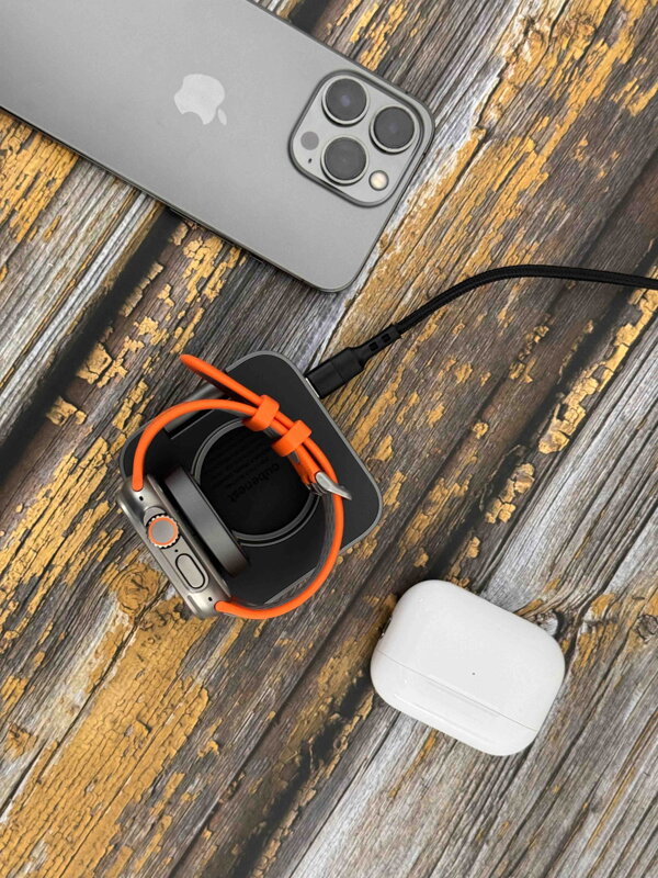 Cubenest 2v1 Skladacia bezdrôtová magnetická nabíjačka S211